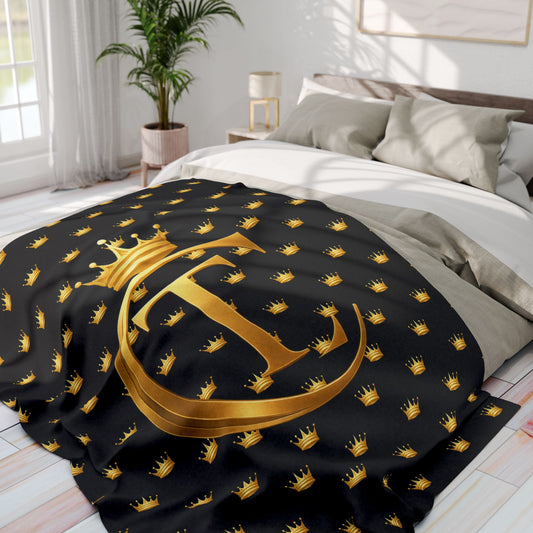 The Chic Co. SIgnature Gold Crown Arctic Fleece Blanket