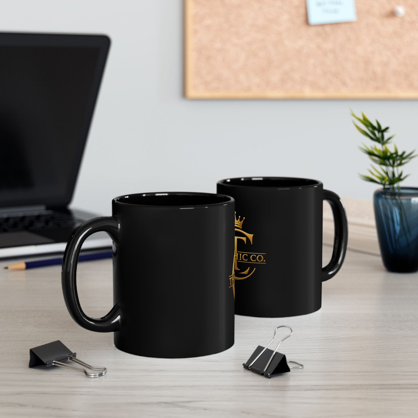 The Chic Co. Signature Gold Crown Mug